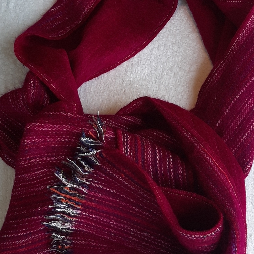Handmade alpaca scarf made in Ecuador